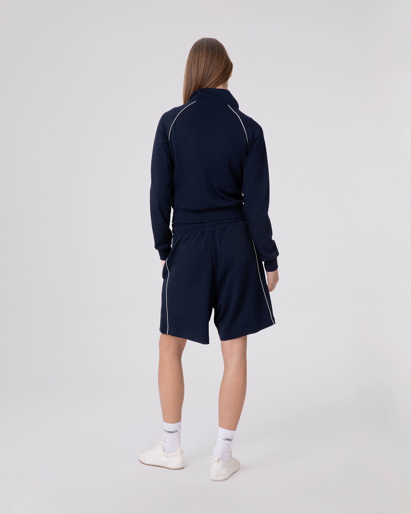 SHORT FULL ZIP RAGLAN SWEATSHIRT IN VISCOSE WITH CONTRAST PIPING AND ZIP