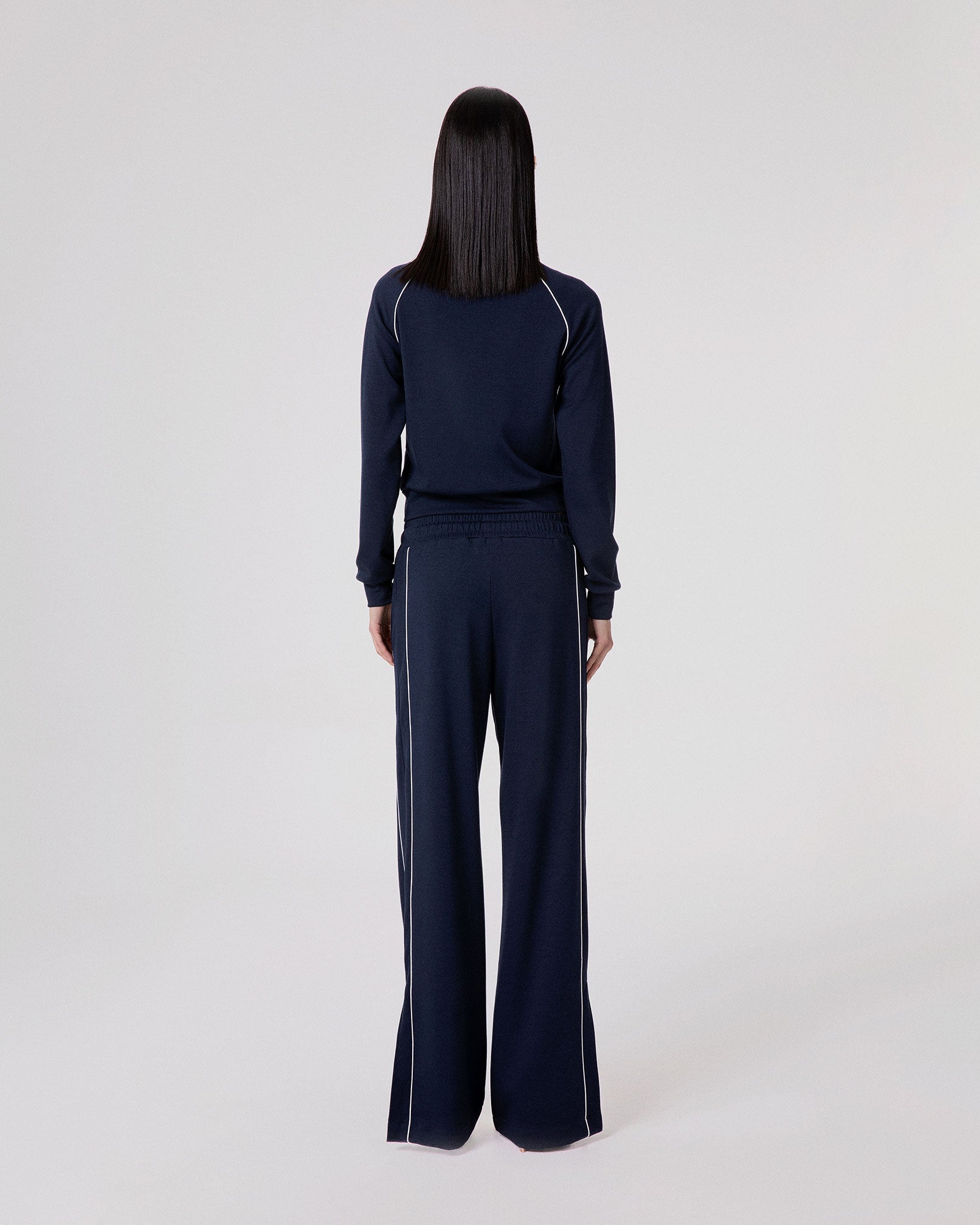 PANTALONE DRITTO IN VISCOSA CON PIPING E SPACCHI AL FONDO