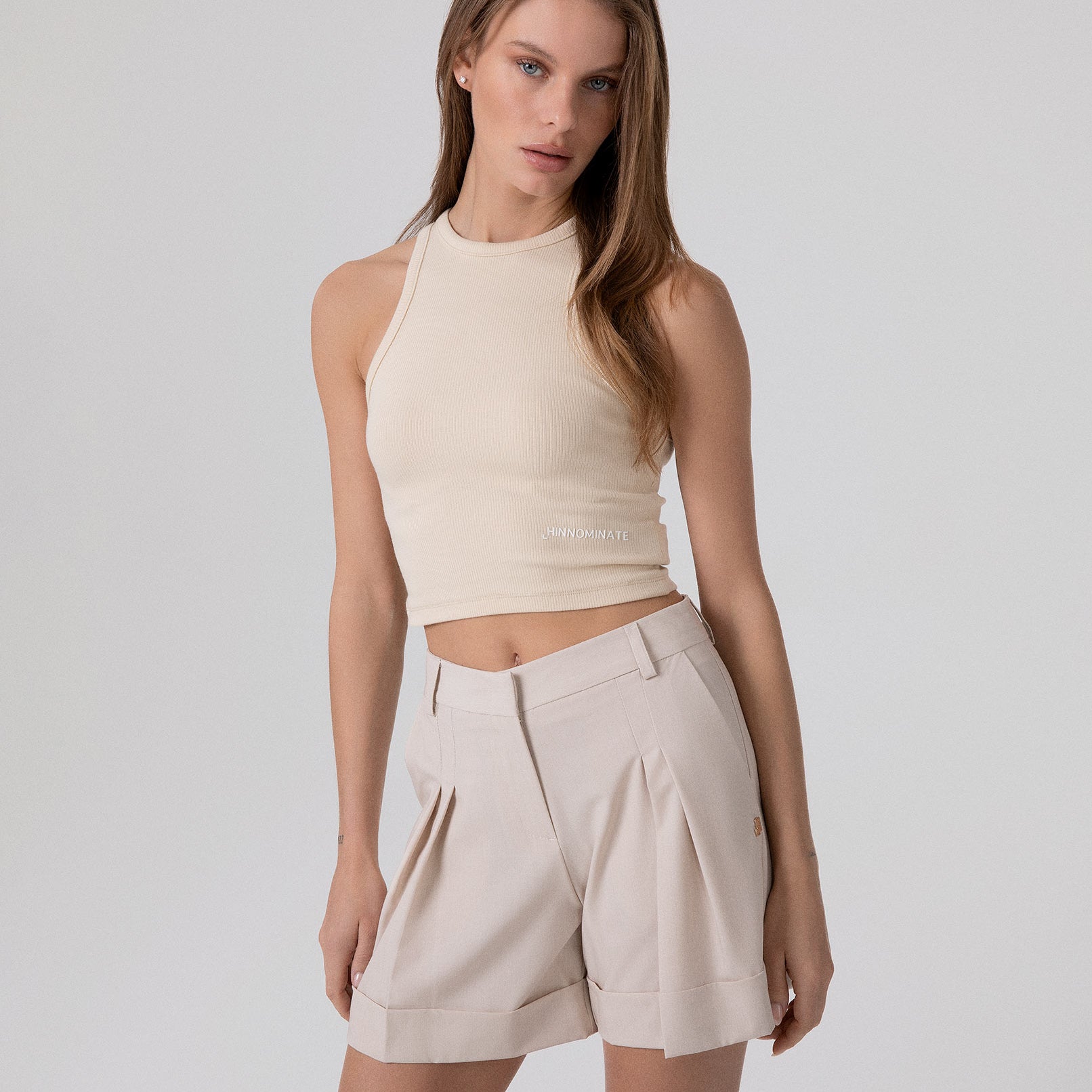 CROP TOP IN COSTINA CON SCOLLO ALL'AMERICANA