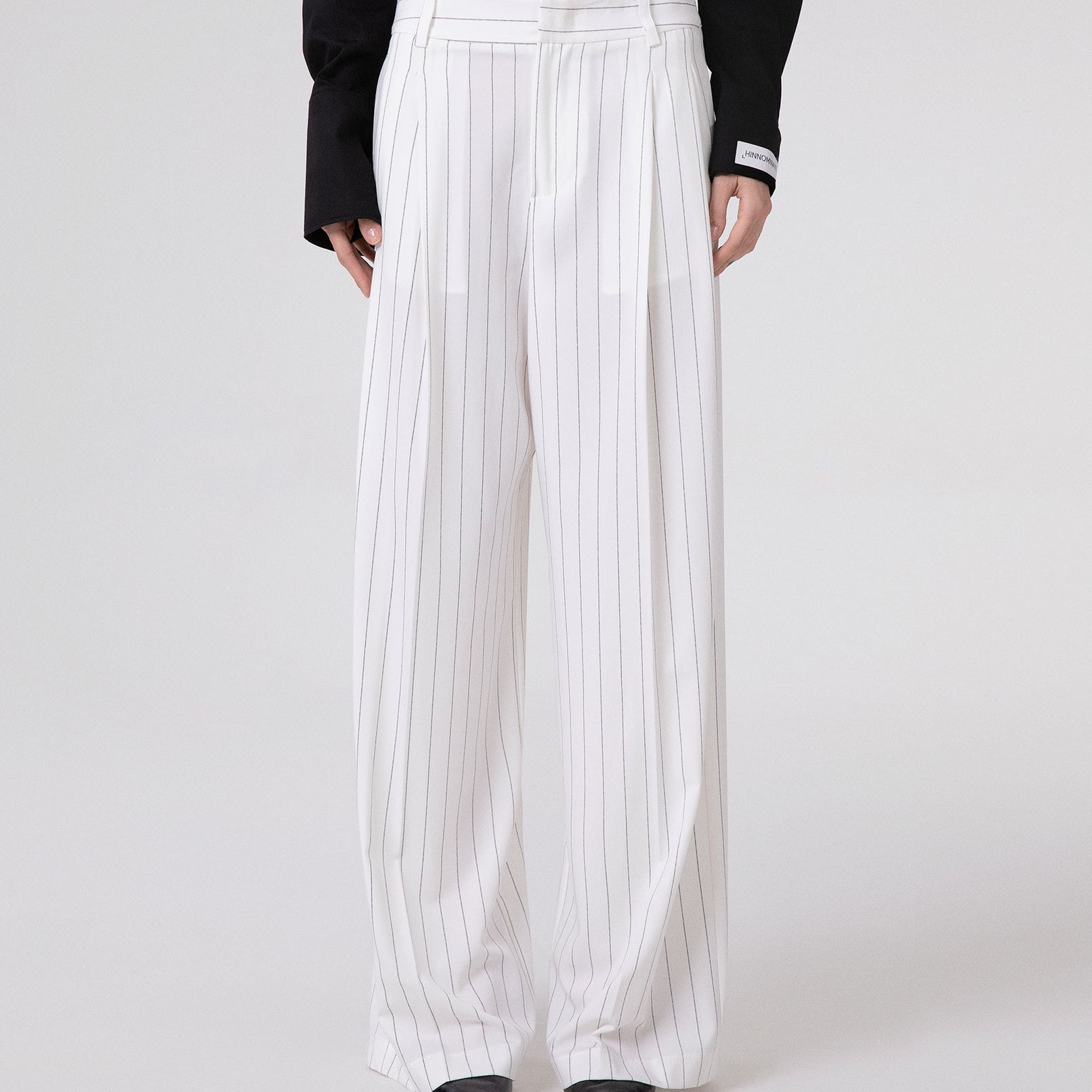 PANTALONE GESSATO OVER CON PENCES