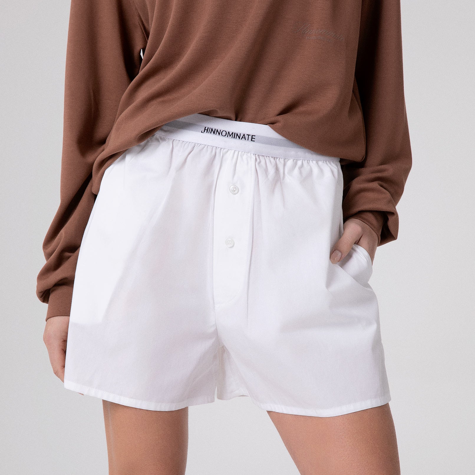 BERMUDA IN COTONE CON ELASTICO IN VITA LOGATO