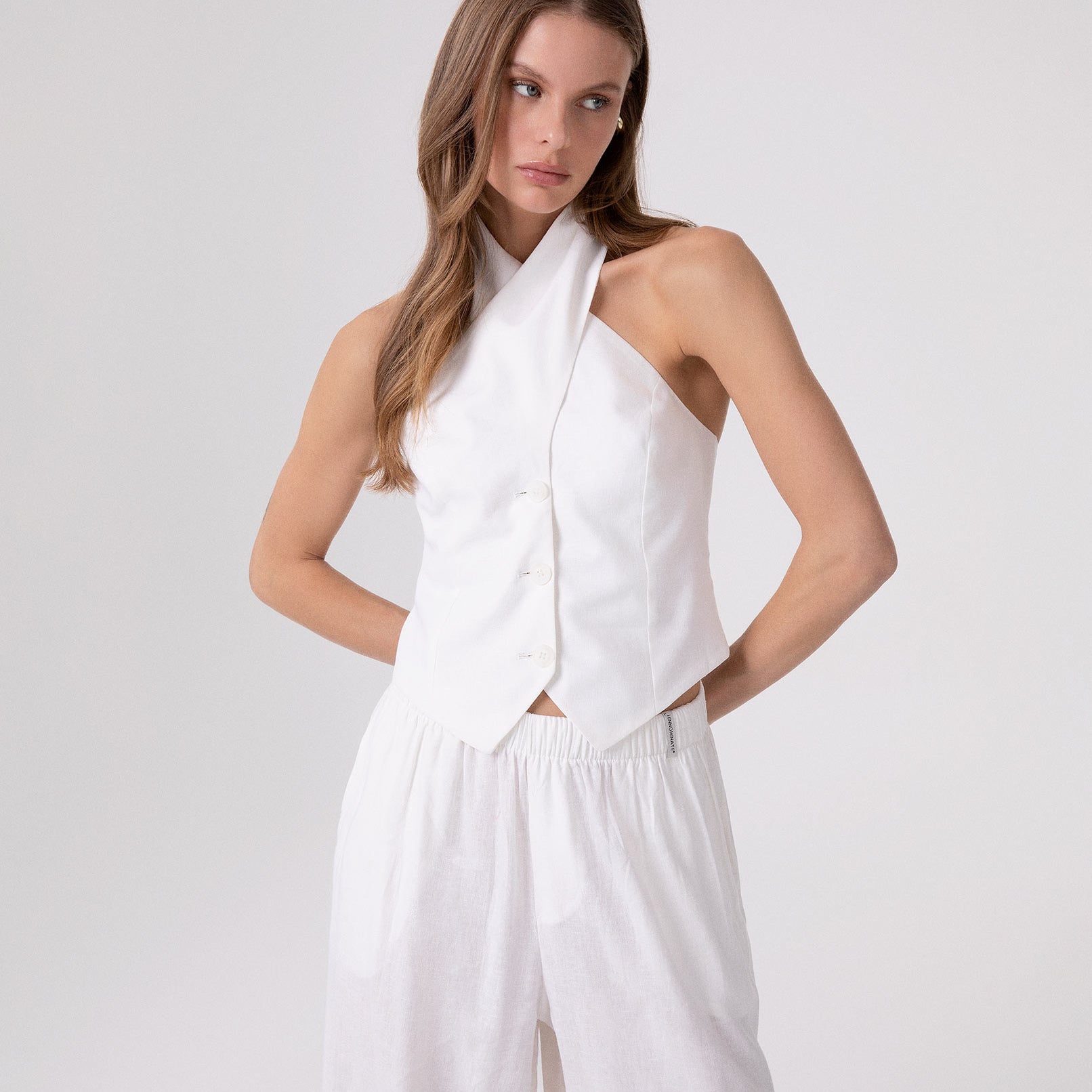 TOP IN LINO CON INCROCIO AL COLLO