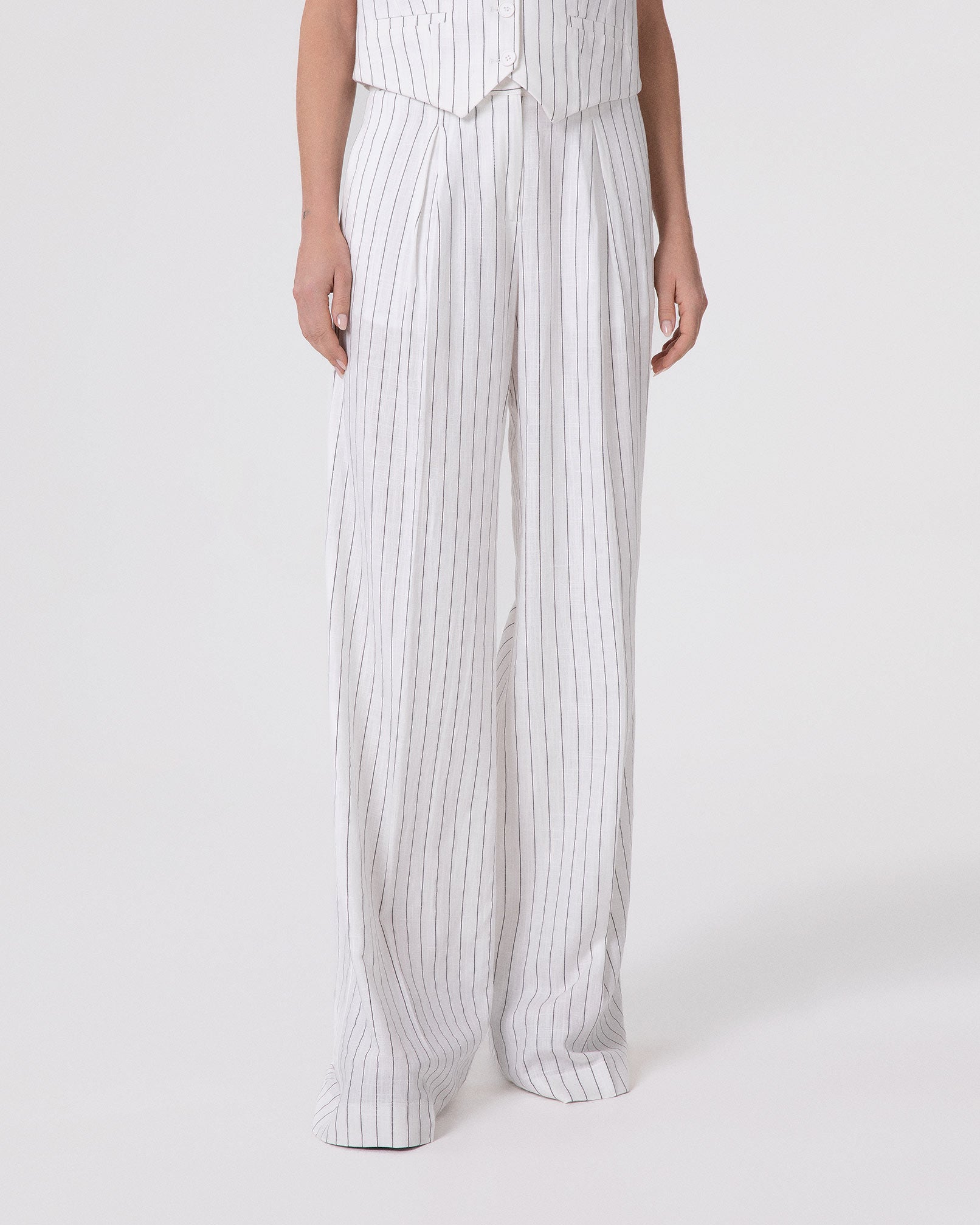 PANTALONE A PALAZZO CON PENCES IN LINO GESSATO