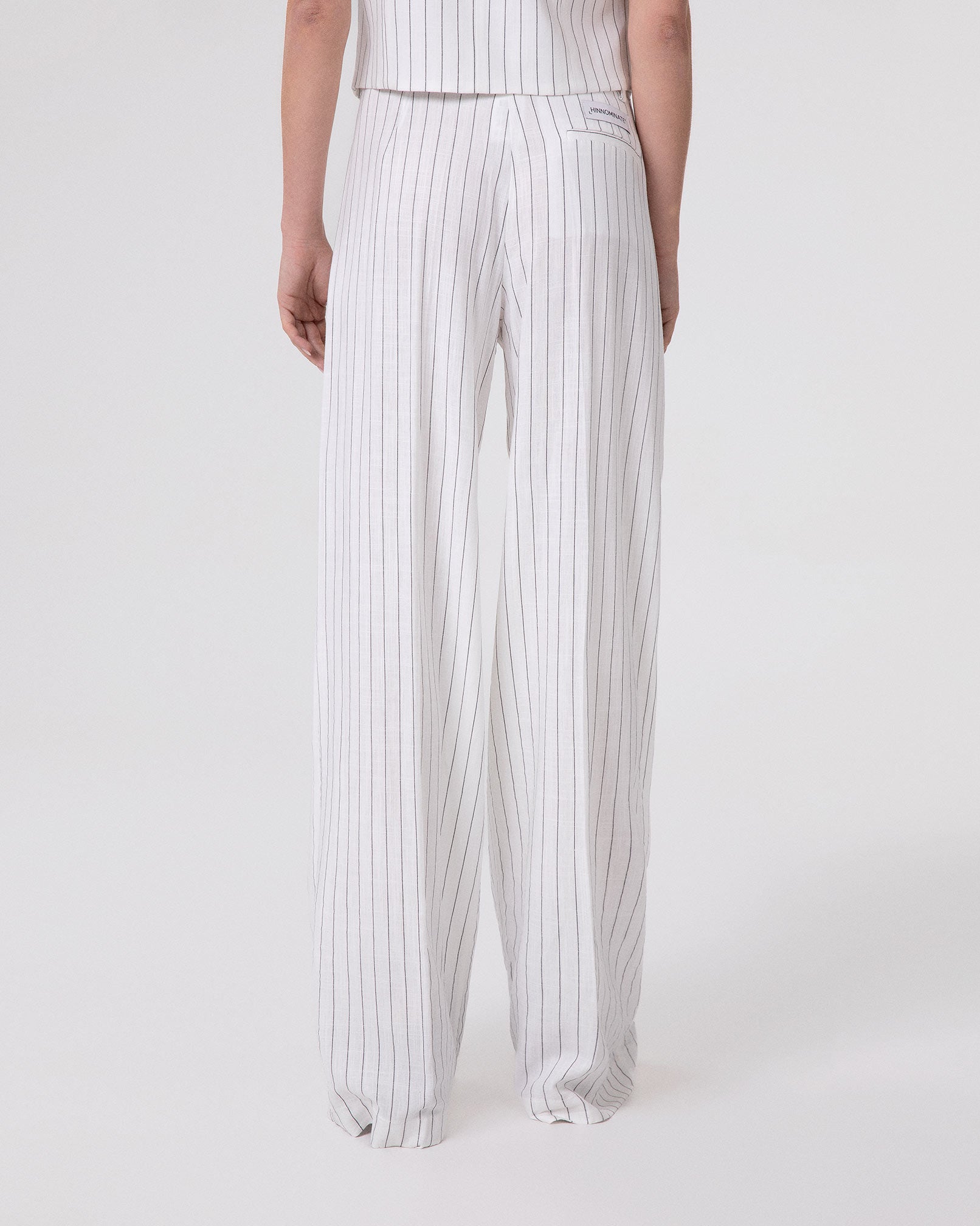 PANTALONE A PALAZZO CON PENCES IN LINO GESSATO