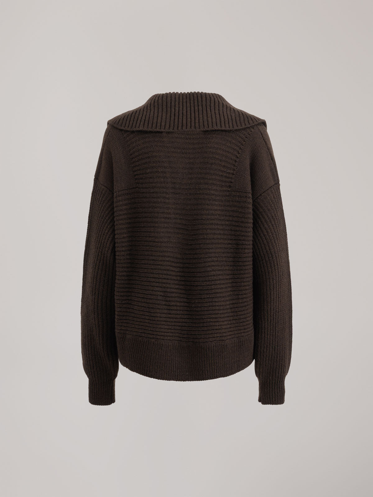 MAGLIA CON COLLO ALTO