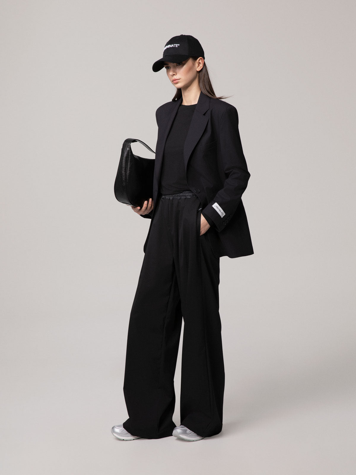 PANTALONE IN FRESCOLANA CON PENCES E COULISSE
