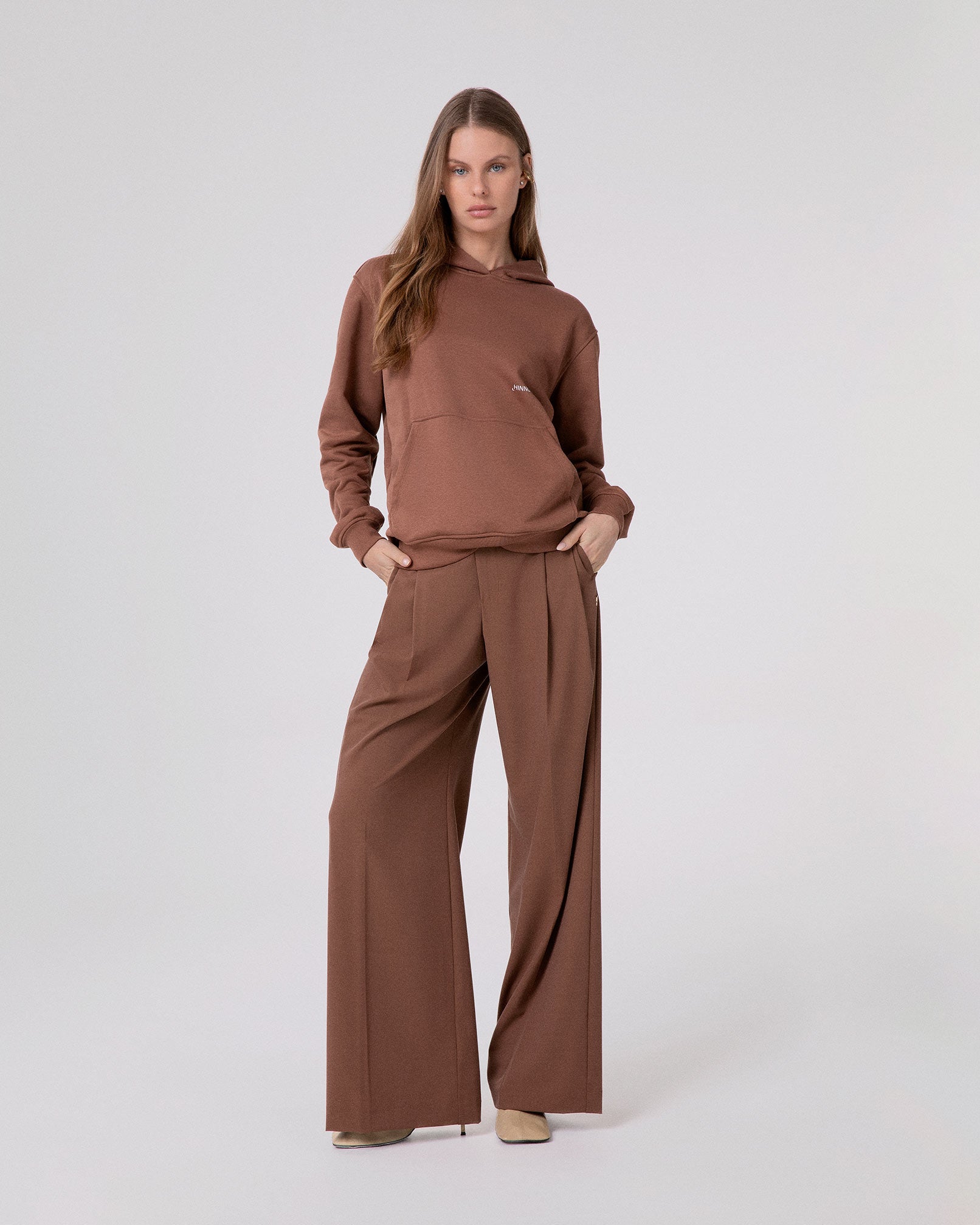 PANTALONE OVER CON PENCES