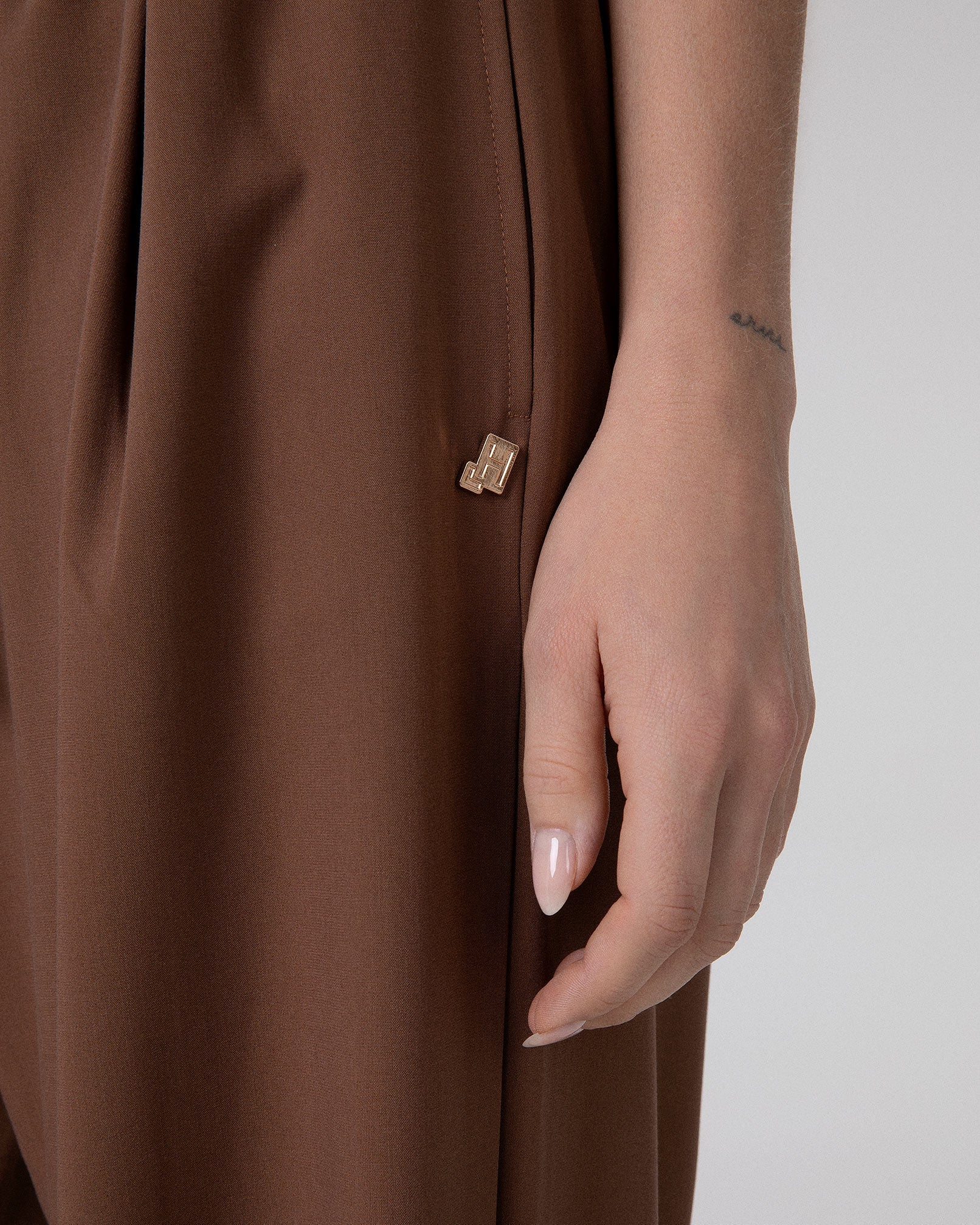 PANTALONE OVER CON PENCES E COULISSE