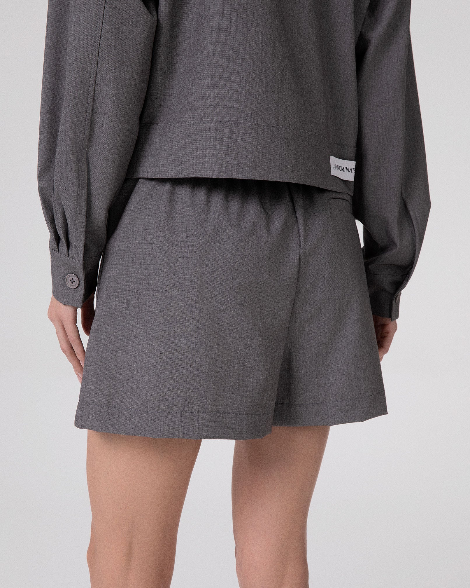 SHORTS CON ELASTICO IN VITA