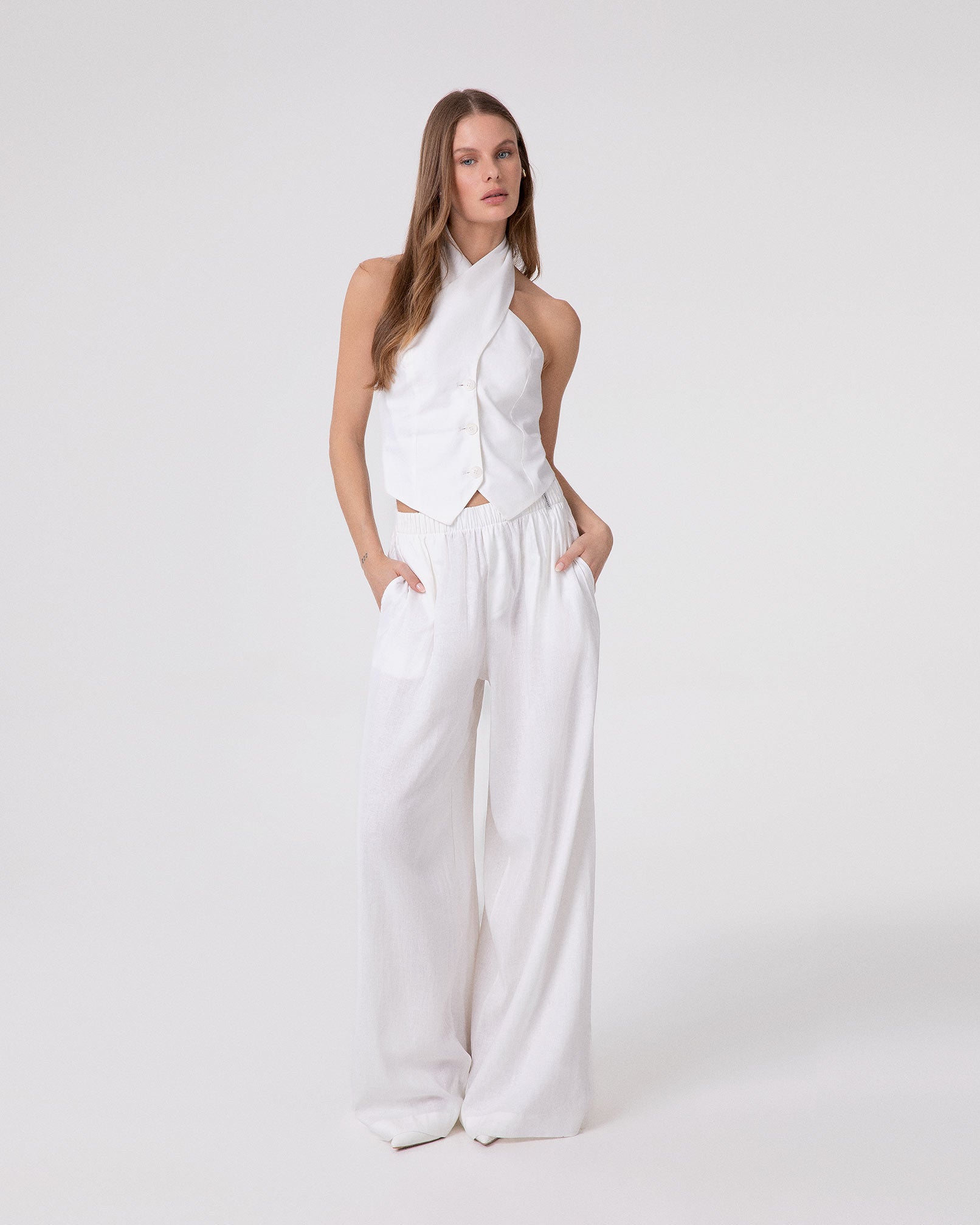 TOP IN LINO CON INCROCIO AL COLLO