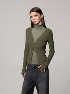 CARDIGAN IN MAGLIA CON SCOLLO A "V"