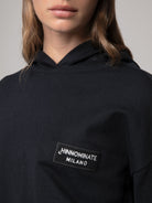MAGLIA CON CAPPUCCIO