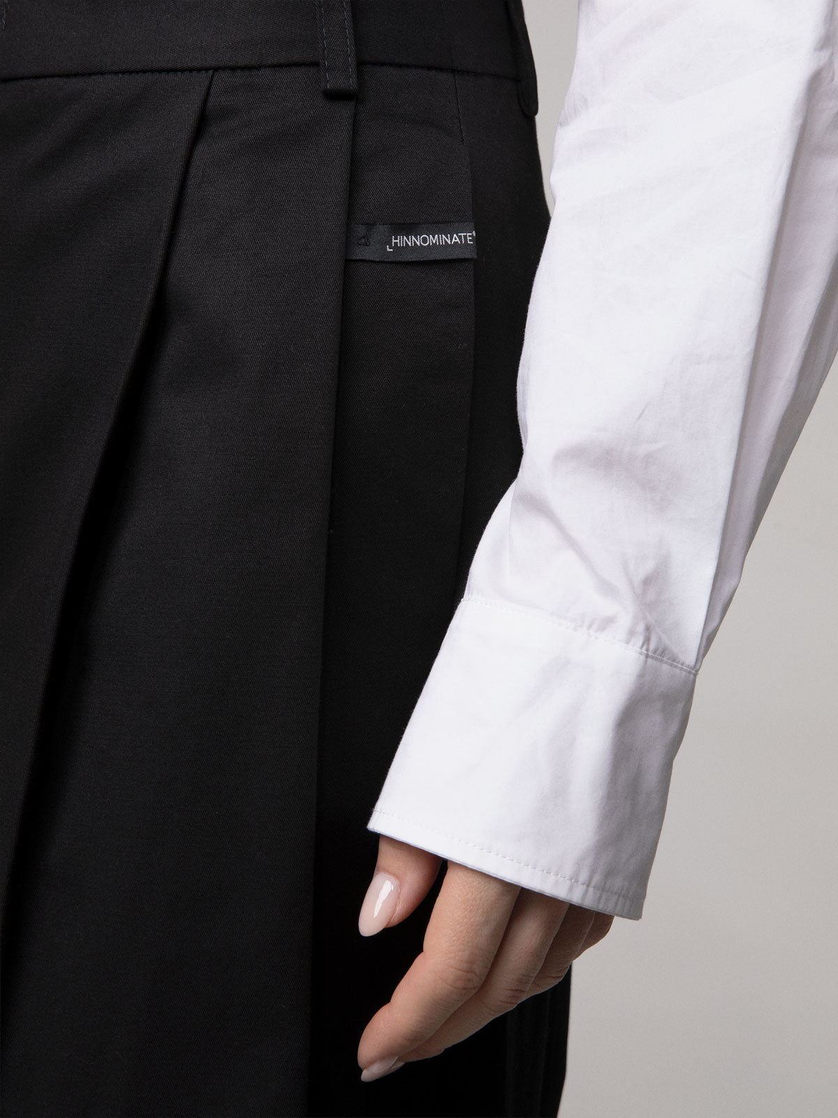 PANTALONE OVER CON DOPPIA PENCES IN COTONE