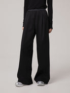 PANTALONE IN FRESCOLANA CON PENCES E COULISSE