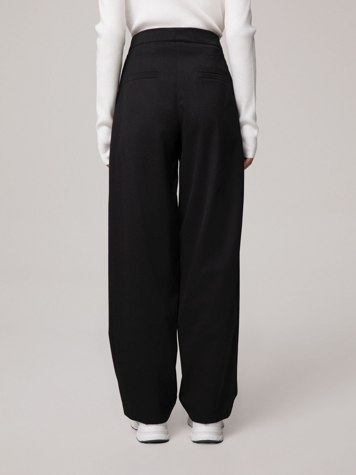 PANTALONE FIT BANANA IN FRESCOLANA