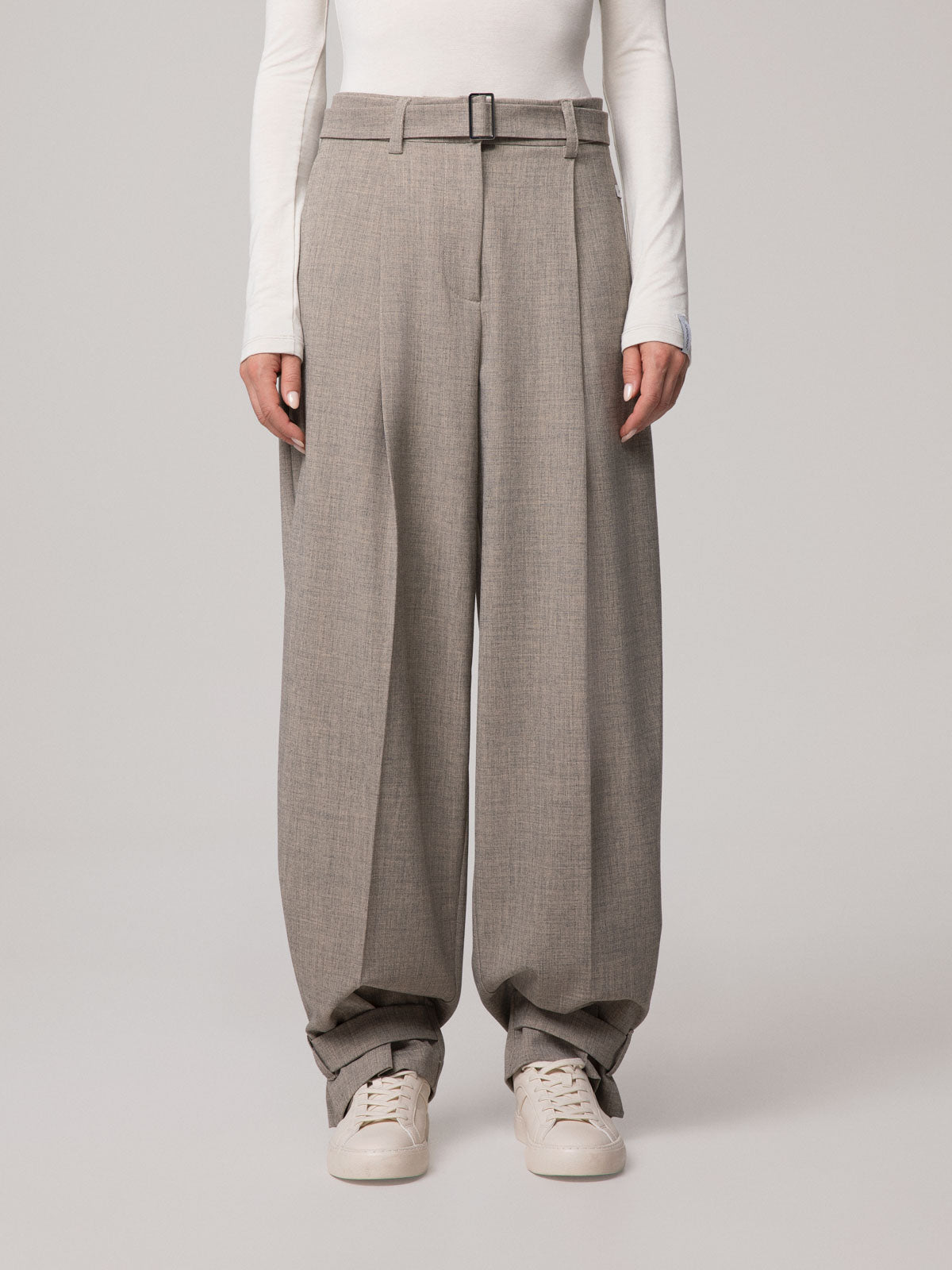 PANTALONE IN POLIVISCOSA CON CINTURINO