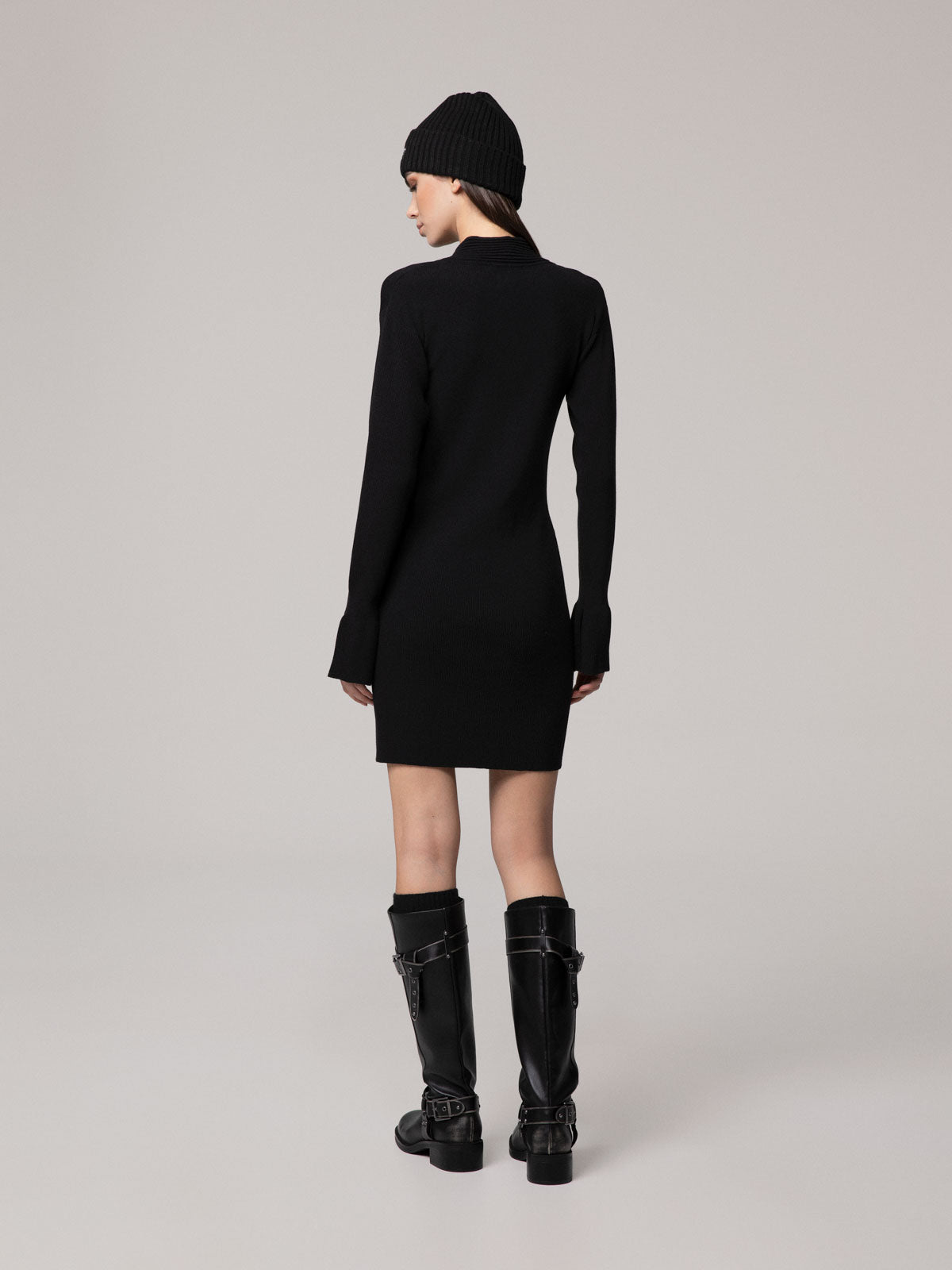 VESTITO IN MAGLIA CON RICAMO