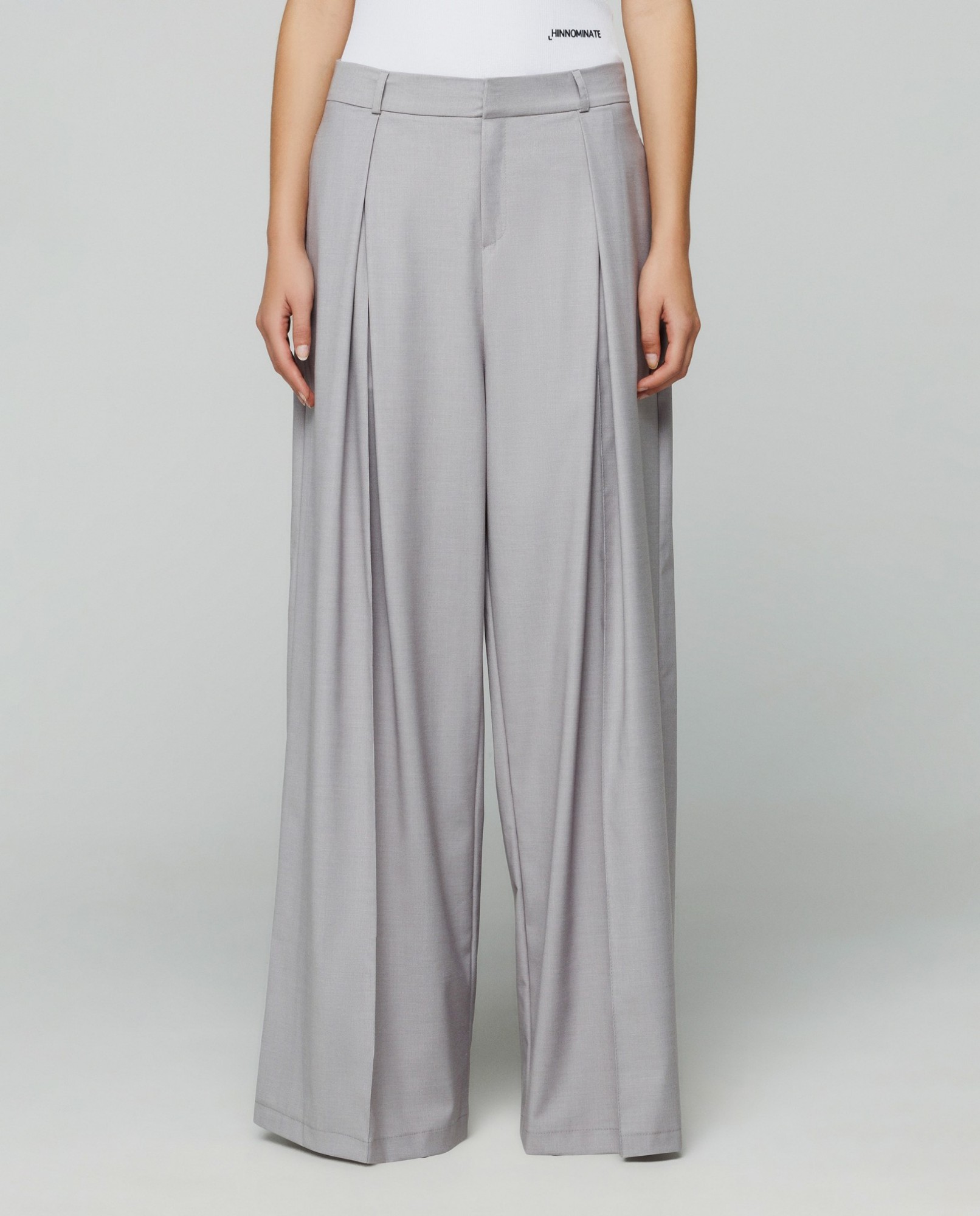 Pantalone largo con pences • Grigio